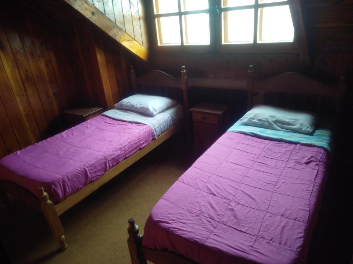 Universal Traveller'S Hostel Сан Карлос де Барилоче Екстериор снимка