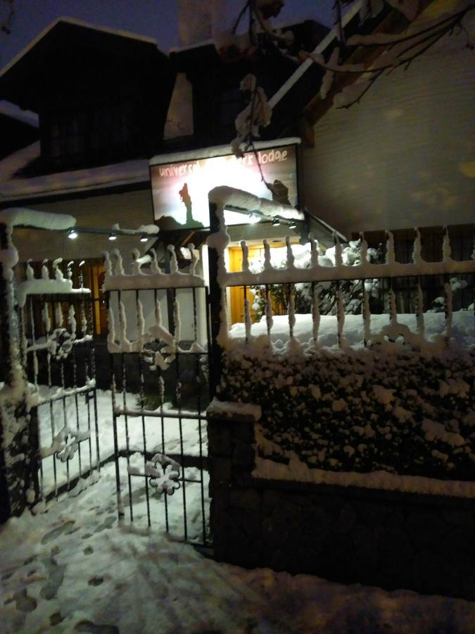 Universal Traveller'S Hostel Сан Карлос де Барилоче Екстериор снимка