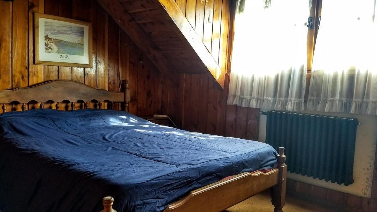 Universal Traveller'S Hostel Сан Карлос де Барилоче Екстериор снимка