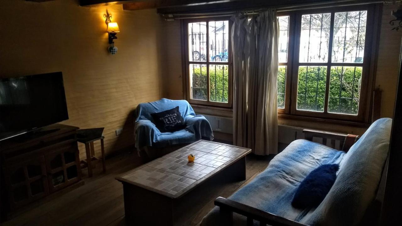 Universal Traveller'S Hostel Сан Карлос де Барилоче Екстериор снимка